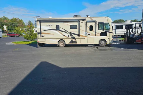 Frank's Thor Motor Coach Ace Class A