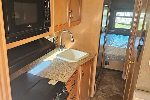 Frank's Thor Motor Coach Ace Class A