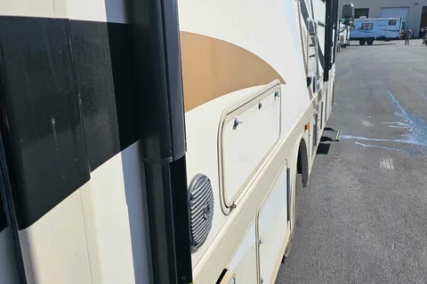 Frank's Thor Motor Coach Ace Class A