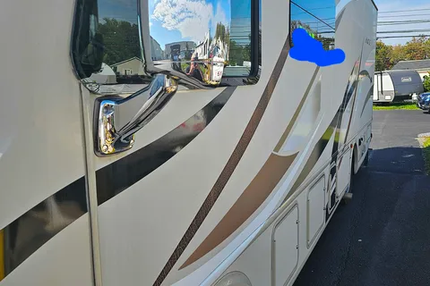 Frank's Thor Motor Coach Ace Class A