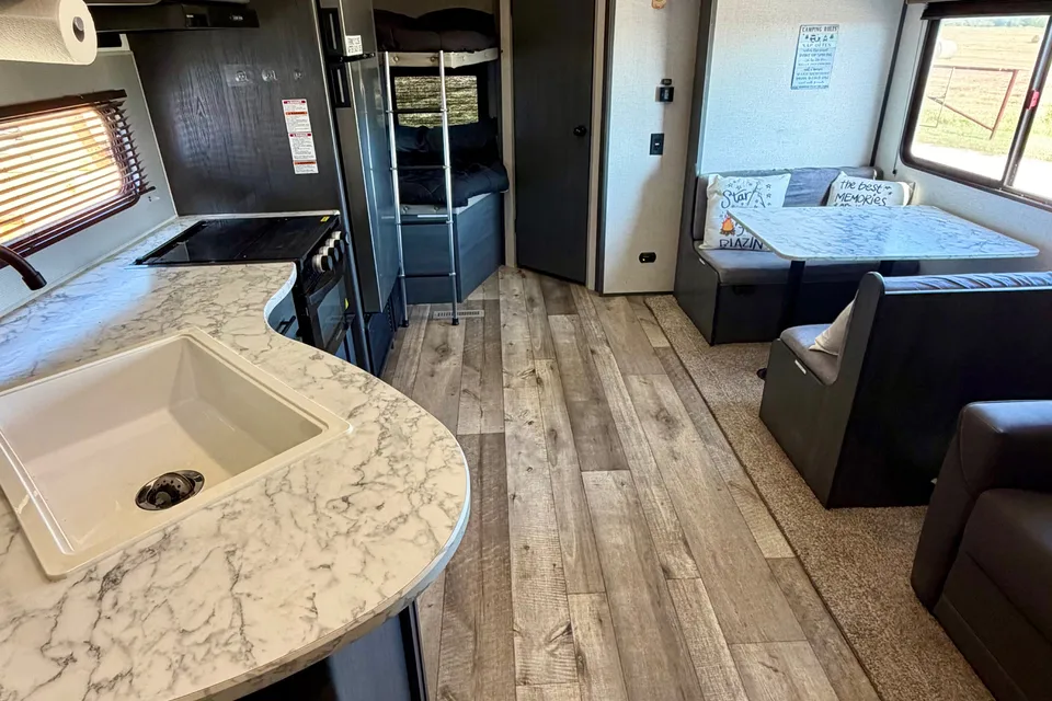 Caleb's Dutchmen Aspen Trail LE 26BH Travel Trailer