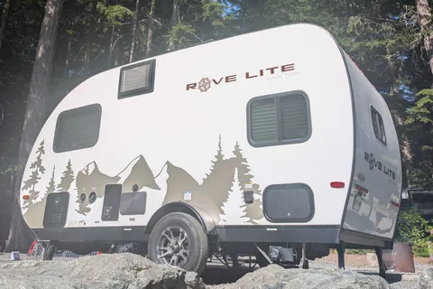 Tiny adventure House on Wheel sleeps 4