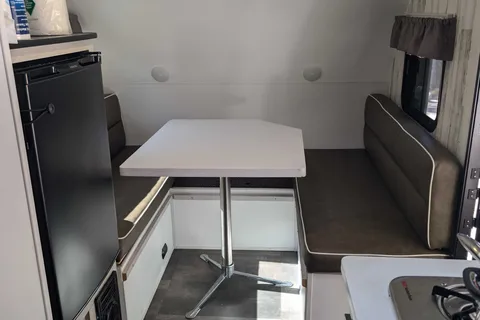 Tiny adventure House on Wheel sleeps 4