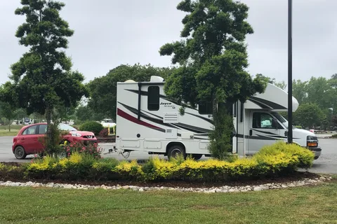 ENJOY with Jayco Redhawk Classe C