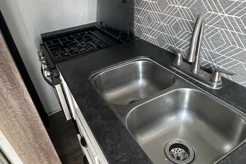 Sinu's Heartland Trail Runner Travel Trailer
