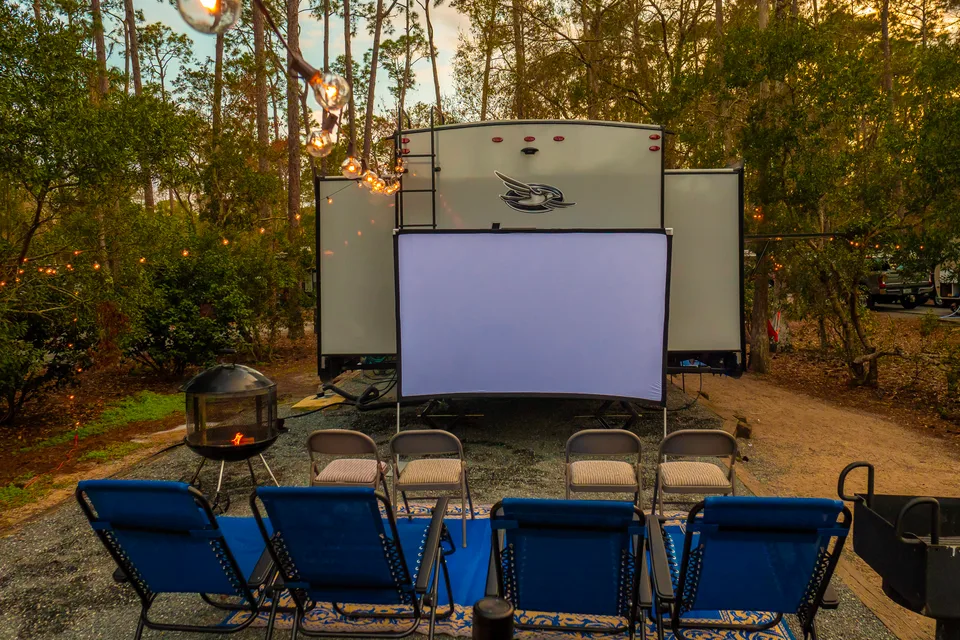 AMAZING + FUN 2BR *Jayco* (Delivery Available)