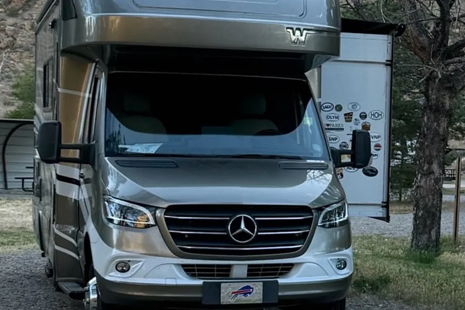 Diane's Winnebago Navion Class C