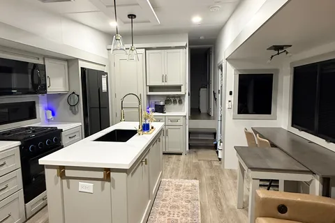 Brinkley Z 3100 Fifth Wheel “Brinkey Dink”