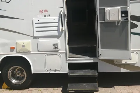 Mars's Jayco GreyHawk Class C