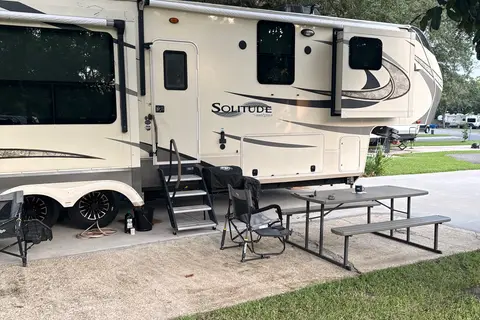 Douglas's Grand Design Solitude 385GK Fifth Wheel