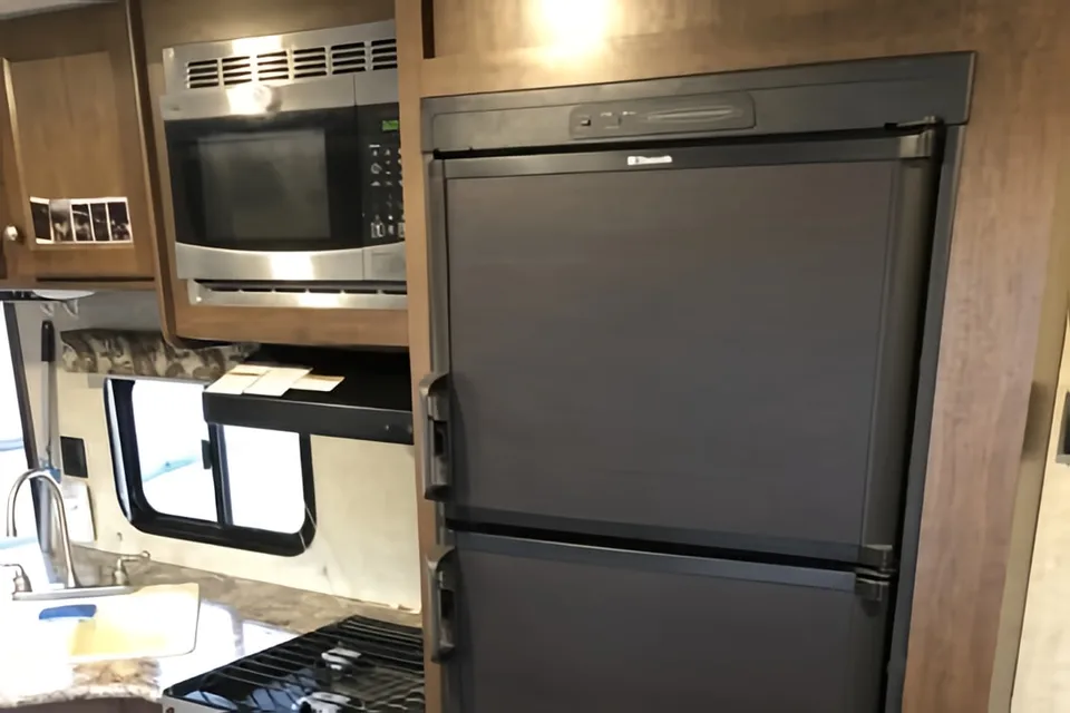 Chris' Keystone Hideout Travel Trailer