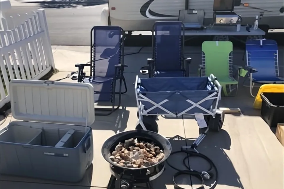 Chris' Keystone Hideout Travel Trailer
