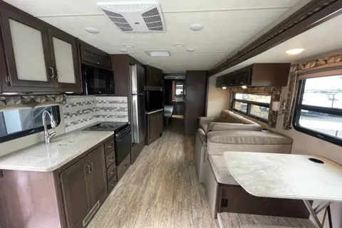 Jimmy Thor Motor Coach Hurricane Classe A
