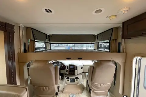 Jimmy Thor Motor Coach Hurricane Classe A