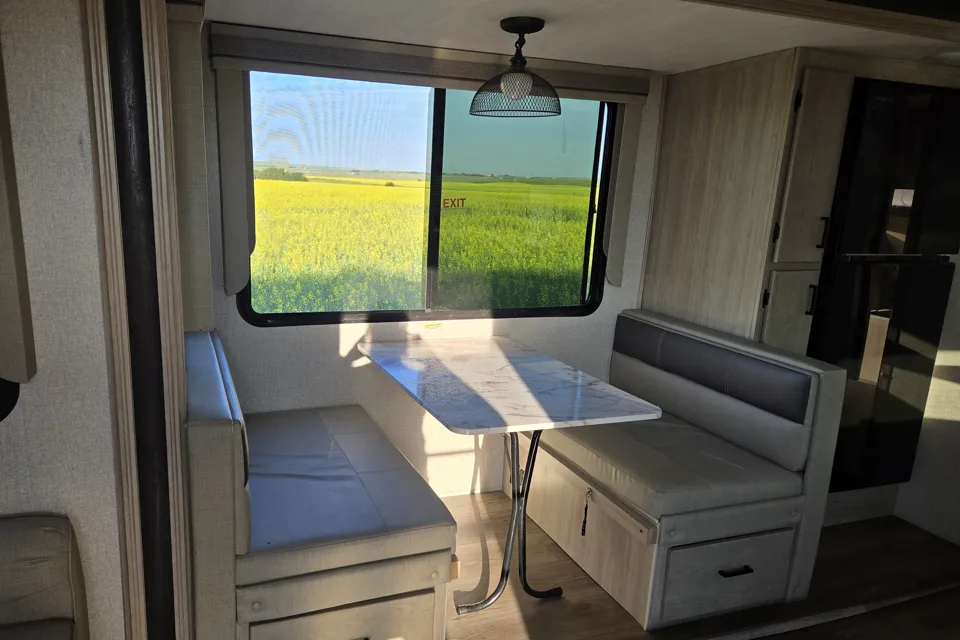 Chris's East to West 2900 Alta KBH Travel Trailer