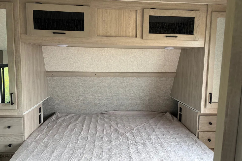 Chris's East to West 2900 Alta KBH Travel Trailer