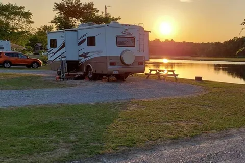 Krystal 's Tiffin Motorhomes Allegra 28DA "Coach" Class A