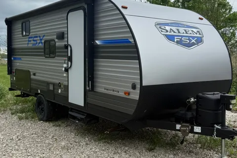 Kinch's Family Travel Trailer  Forest River Salem FSX178BHSK 