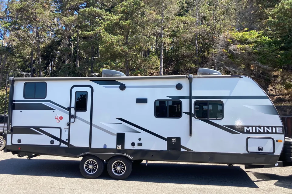 "Star-Lord" 2024 Winnebago 2301BHS Travel Trailer