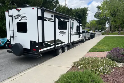 Vartan's Grand Design Imagine 22RBE Travel Trailer