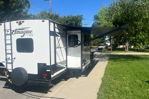 Vartan's Grand Design Imagine 22RBE Travel Trailer