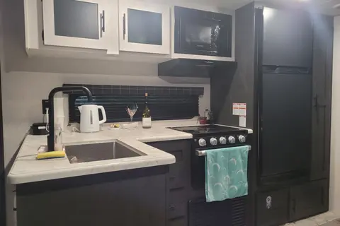 Amy's Sportsman  271BHKSE Travel Trailer
