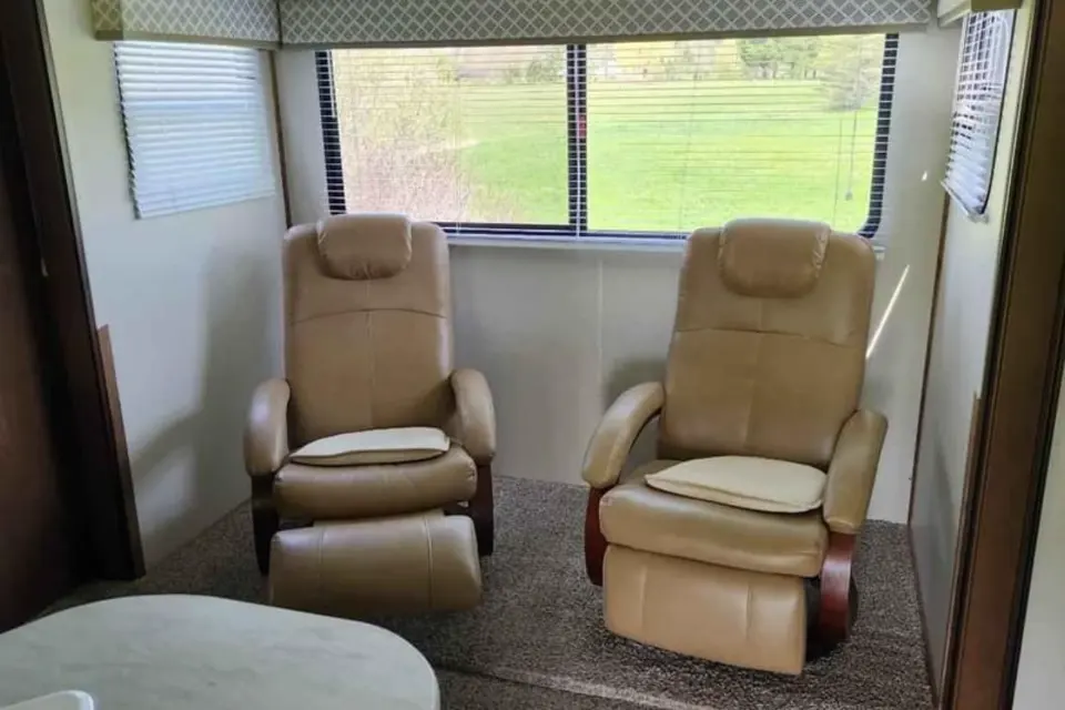 Ryan's Prime Time Avenger ATI Travel Trailer