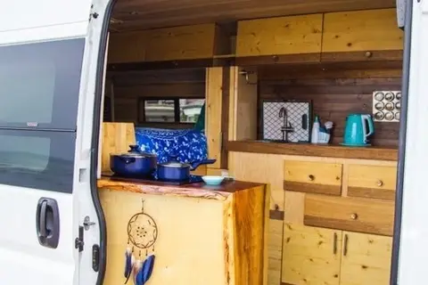 @TheLoveStory.Van 🚐