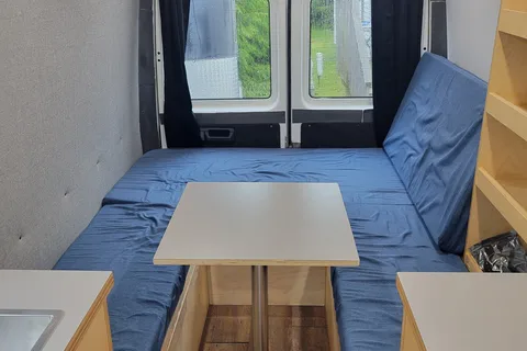 Ruffus – Cozy Adventure Van for Two, Off-Grid Ready! 🚐✨