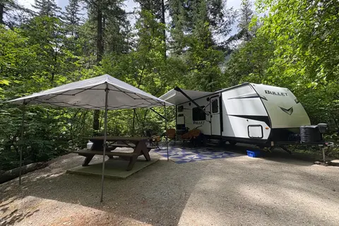 Brand new Keystone 25ft trailer. This is glamping!