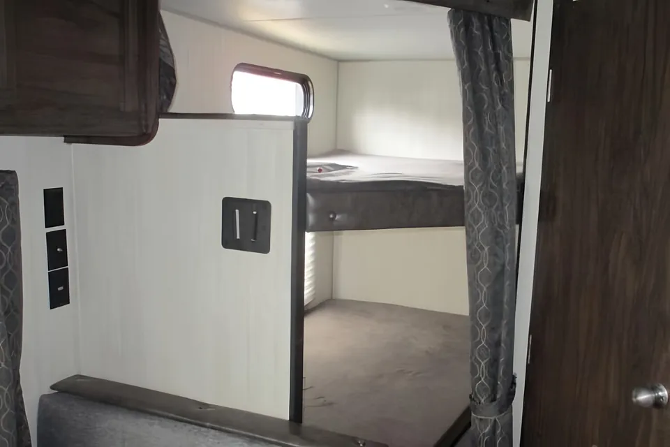 MP Location Forest River Grey Wolf 22MKSE 2020 Roulotte R69