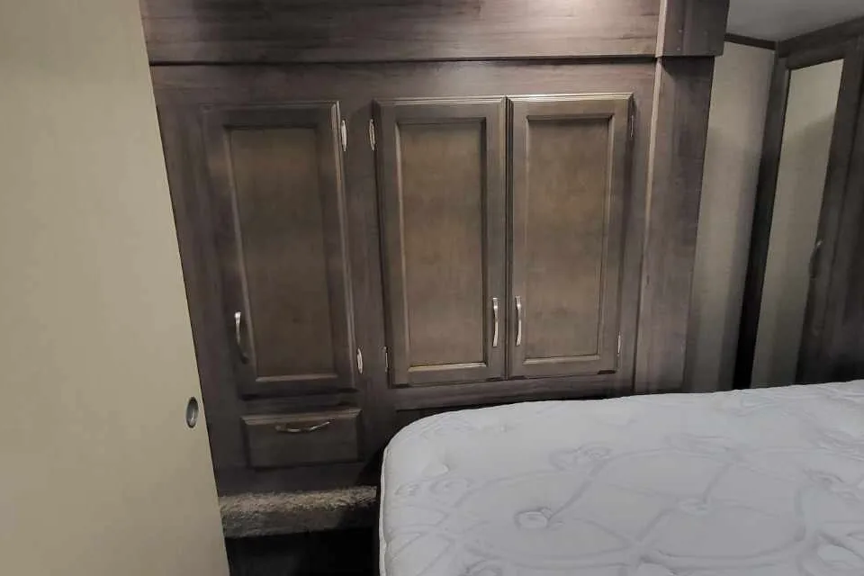 Fredy's Winnebago 27RLTS Fifth Wheel