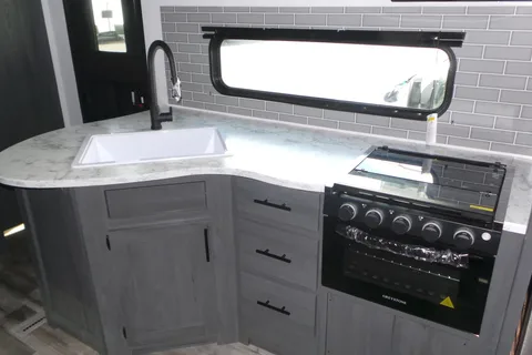SDRV Rentals Colorado 26BHC Travel Trailer