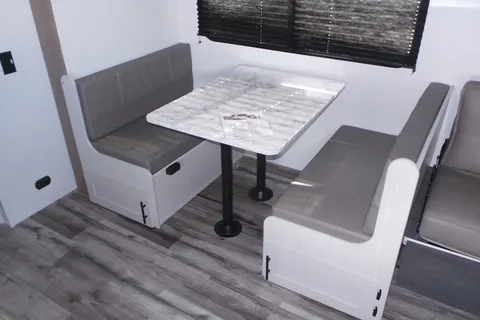SDRV Rentals Colorado 26BHC Travel Trailer