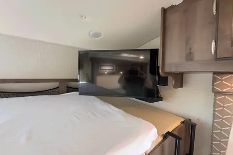 2018 Jayco Greyhawk w/Bunks Travel in Luxury in our camper