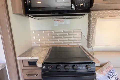 2018 Jayco Greyhawk w/Bunks Travel in Luxury in our camper