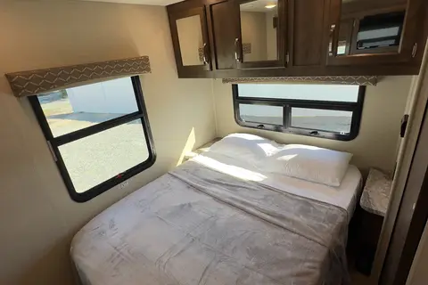2018 Jayco Greyhawk w/Bunks Travel in Luxury in our camper