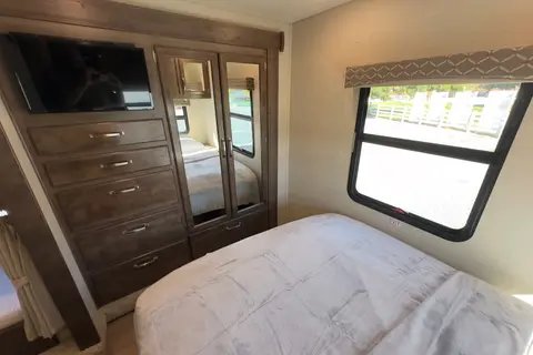 2018 Jayco Greyhawk w/Bunks Travel in Luxury in our camper