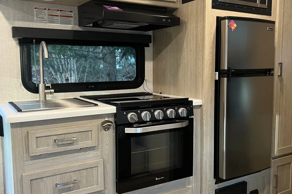 Ken's Forest River Rockwood Geo Pro Travel Trailer