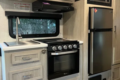 Ken's Forest River Rockwood Geo Pro Travel Trailer