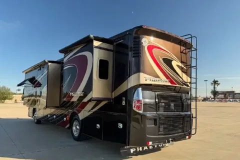 🚍 Luxury Diesel Motor Coach Rental | Sleeps 8 | Delivery Available | F1 • ACL • SXSW • NASCAR
