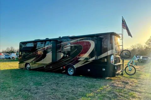 🚍 Luxury Diesel Motor Coach Rental | Sleeps 8 | Delivery Available | F1 • ACL • SXSW • NASCAR
