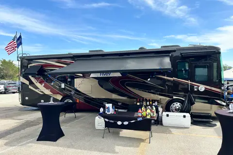 🚍 Luxury Diesel Motor Coach Rental | Sleeps 8 | Delivery Available | F1 • ACL • SXSW • NASCAR