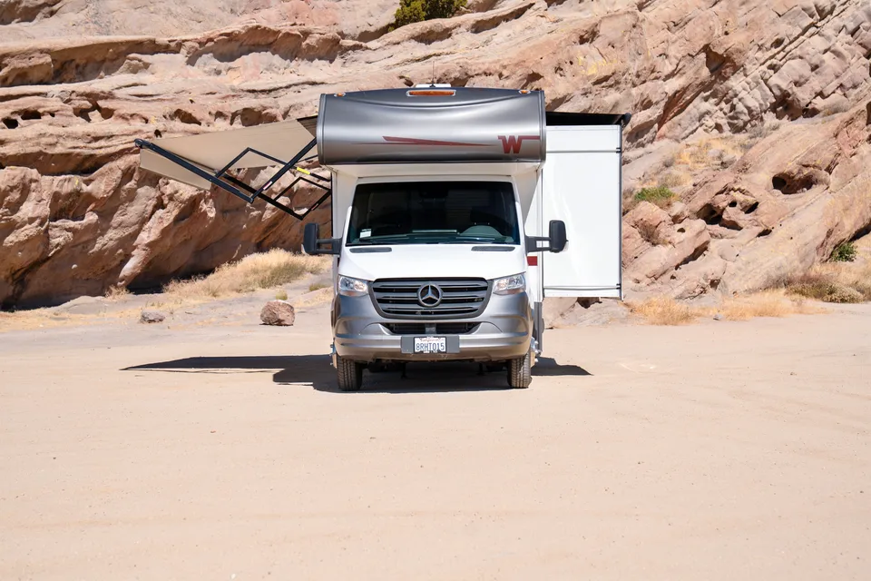 Mercedes-Benz Winnebago Vita 24P