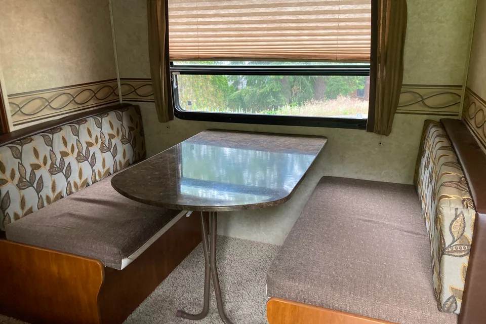 Samantha 's Bullet Lite Trailer