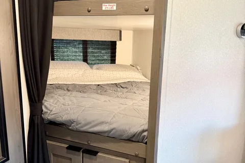 Eugene's Cruiser RV Travel Trailer