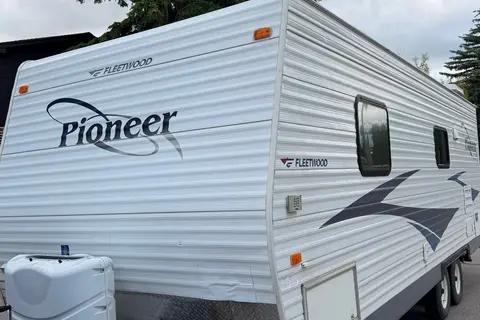 Fleetwood Pioneer camping trailer