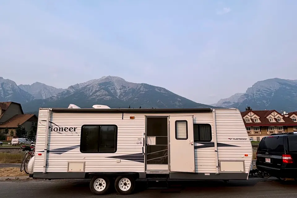 Fleetwood Pioneer camping trailer