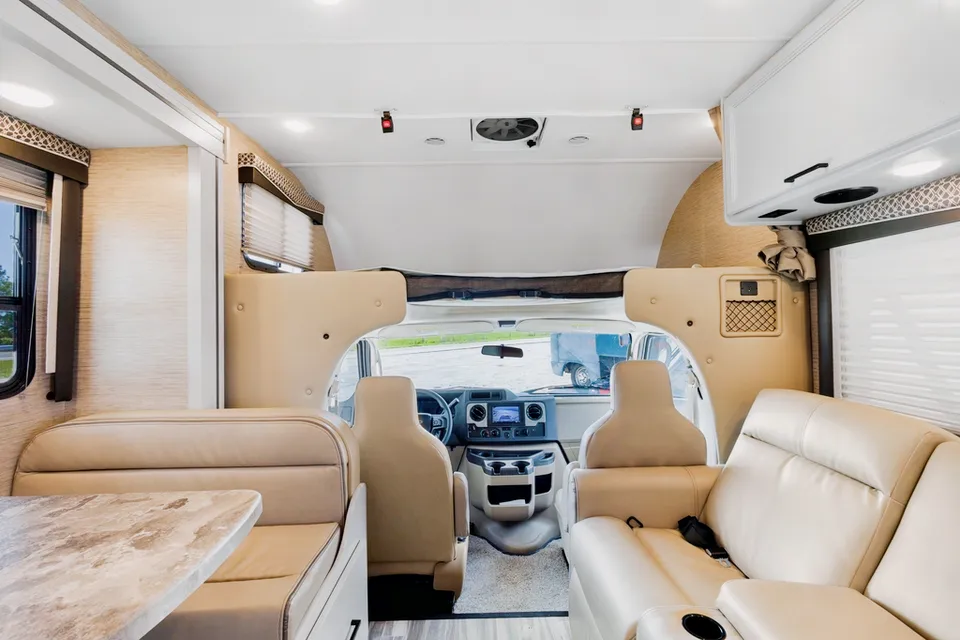 Brand New! Beautiful 2023 Thor Class C 