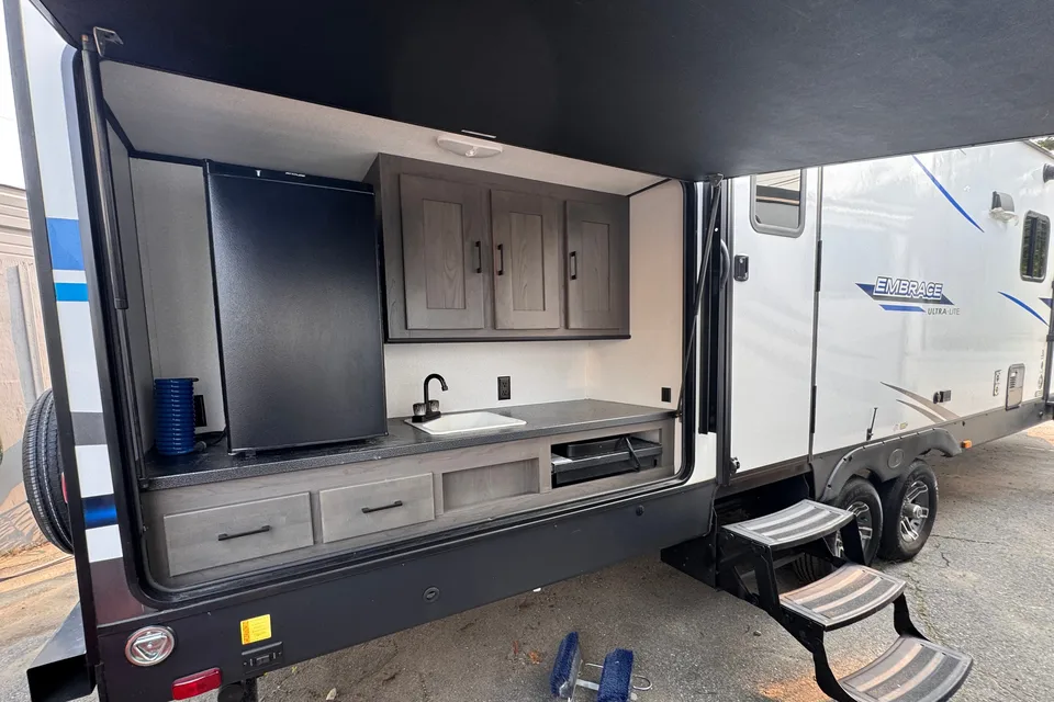 Comfy Cruiser RV Embrace EL310 Travel Trailer